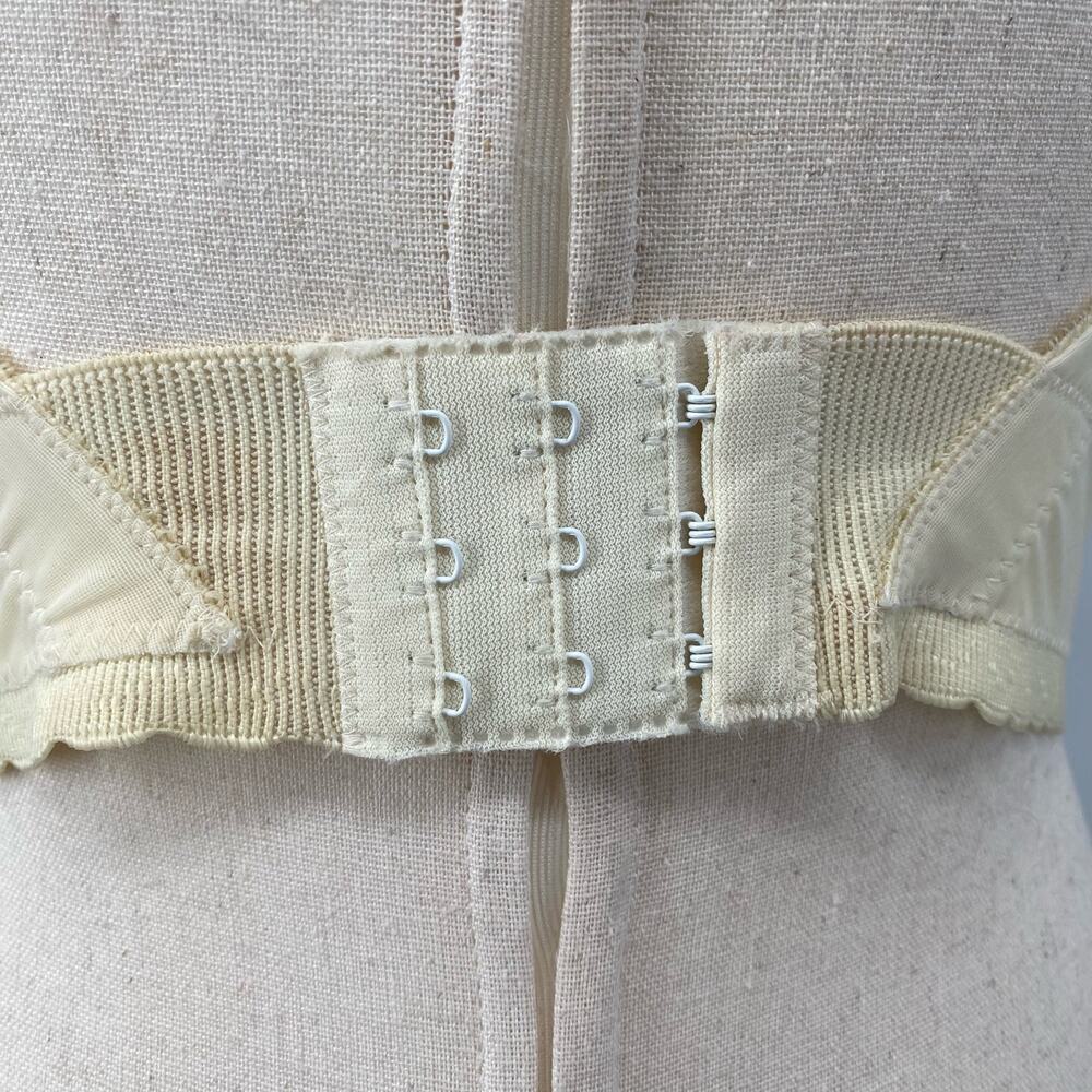 Vintage Victorias Secret Gold Label Sheer Cream Lace Corset 36B‎ Union Tag Bride - Picture 7 of 10